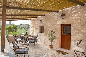 Dandy Villas Tower-Built in 17th century