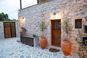 Dandy Villas Tower-Built in 17th century