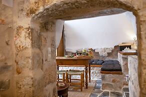 Dandy Villas Tower-Built in 17th century