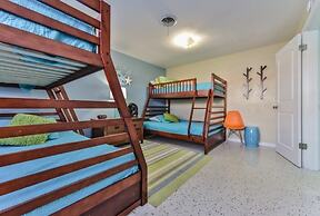 Amazing Pet Friendly 3 Bed House - Heated Pool 3 Bedroom Home by RedAw