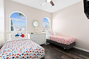 South Facing Pool 4 Bedroom 3 Bath Villa 4 Villa by RedAwning