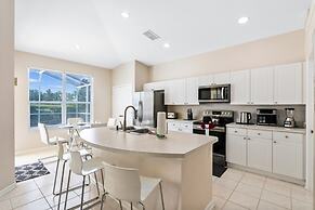 South Facing Pool 4 Bedroom 3 Bath Villa 4 Villa by RedAwning