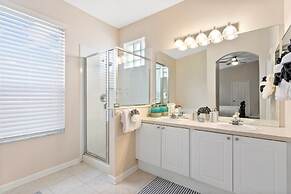 South Facing Pool 4 Bedroom 3 Bath Villa 4 Villa by RedAwning