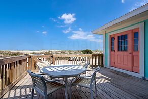 Dog Friendly Beachfront Condo, Direct Access to Beach by RedAwning