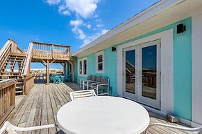 Dog Friendly Beachfront Condo, Direct Access to Beach by RedAwning