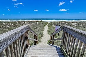 Dog Friendly Beachfront Condo, Direct Access to Beach by RedAwning