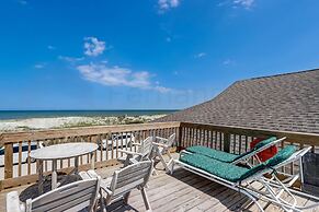 Dog Friendly Beachfront Condo, Direct Access to Beach by RedAwning