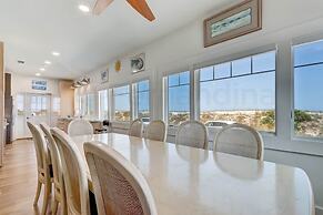 Dog Friendly Beachfront Condo, Direct Access to Beach by RedAwning
