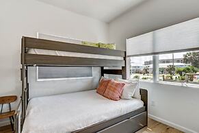 Dog Friendly Beachfront Condo, Direct Access to Beach by RedAwning