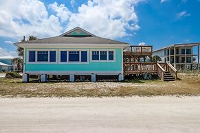Dog Friendly Beachfront Condo, Direct Access to Beach by RedAwning