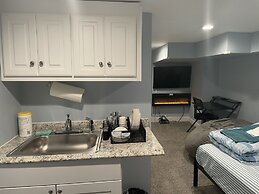 Entire Unit-5min to M&TBank Camden Yards