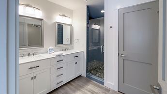 1 Painted Bunting at The Sea Pines Resort