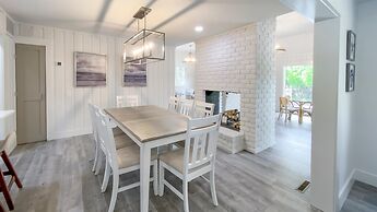 1 Painted Bunting at The Sea Pines Resort