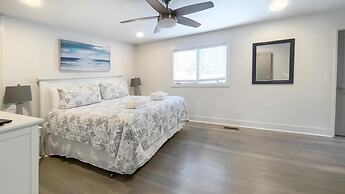 1 Painted Bunting at The Sea Pines Resort