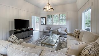 1 Painted Bunting at The Sea Pines Resort