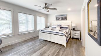 1 Painted Bunting at The Sea Pines Resort