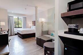 Comfort Inn & Suites Tobago