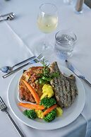 Comfort Inn & Suites Tobago