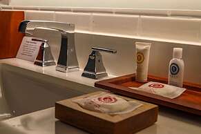 Comfort Inn & Suites Tobago