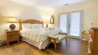 8 Ruddy Turnstone at The Sea Pines Resort