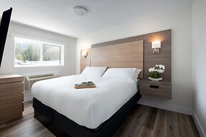 Harrison Grand Motel LTD.