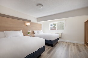 Harrison Grand Motel LTD.