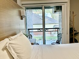 Harrison Grand Motel LTD.