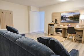 Harrison Grand Motel LTD.