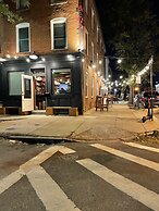 Downtown Loft - Close to Topgolf, Horseshoe Casino, UM Baltimore