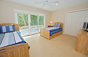 10 Red Cardinal at The Sea Pines Resort