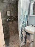 Downtown Suite - Close to Topgolf, Horseshoe Casino, UM Baltimore