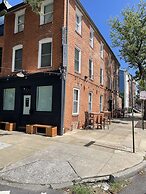 Downtown Suite - Close to Topgolf, Horseshoe Casino, UM Baltimore