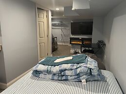 Downtown Suite - Close to Topgolf, Horseshoe Casino, UM Baltimore