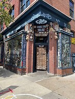 Downtown Suite - Close to Topgolf, Horseshoe Casino, UM Baltimore