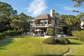 16 Spotted Sandpiper at The Sea Pines Resort