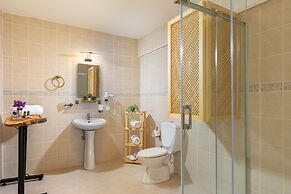 Cumbalıca Beach Hotel