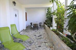 2-bed Apartment in Poljica Straight on Beach