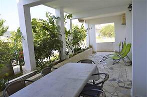 2-bed Apartment in Poljica Straight on Beach