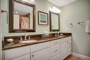 1829 Beachside Tennis at The Sea Pines Resort