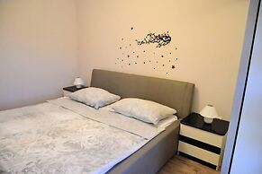 Lovely 2-bed Apartment in Vinisce, Close to Beach