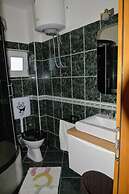 Lovely 2-bed Apartment in Vinisce, Close to Beach