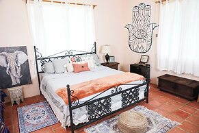 Serena Boutique Hotel