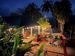 Serena Boutique Hotel