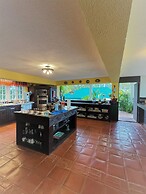 Serena Boutique Hotel