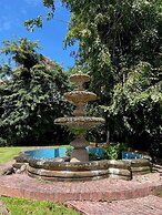 Serena Boutique Hotel