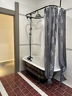 Stylish 4 bedroom home near Philadelphia