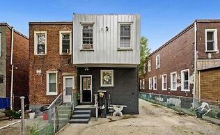 Stylish 4 bedroom home near Philadelphia