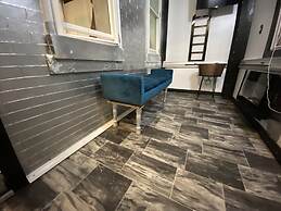 Stylish 4 bedroom home near Philadelphia