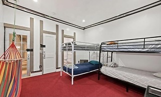 Stylish 4 bedroom home near Philadelphia