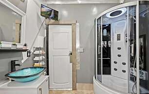 Stylish 4 bedroom home near Philadelphia